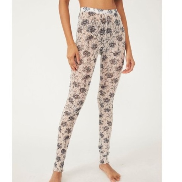 NWT Free People Layered In Lace Legging - Picture 2 of 4